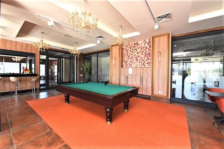 شقة 1+1 للايجار في مجمع سكني جديد