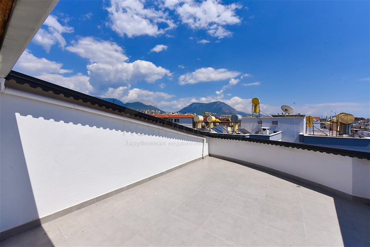 3 + 1 بنتهاوس على بعد 300 متر فقط من البحر الأبيض المتوسط في منطقة أوبا