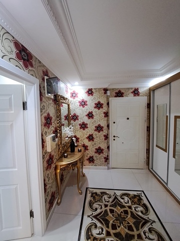 شقة مفروشة 2 + 1 في قلب ألانيا