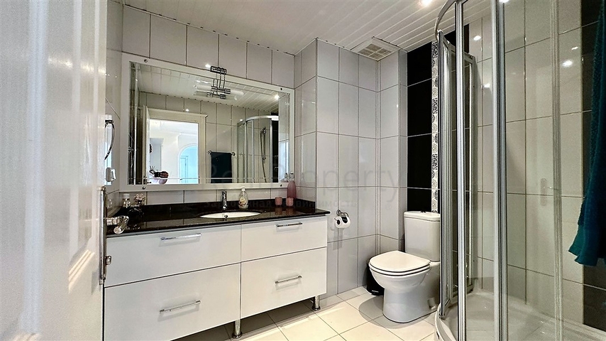 شقة فسيحة 2 + 1 في منطقة جيكجيلي