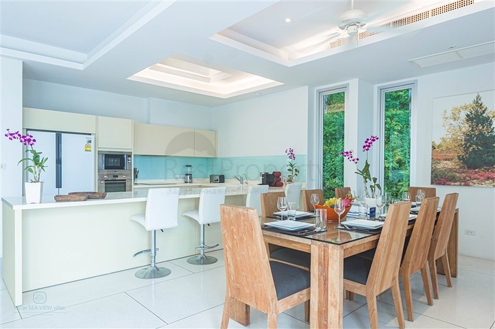 فيلا تطل على ليان 4 غرف نوم