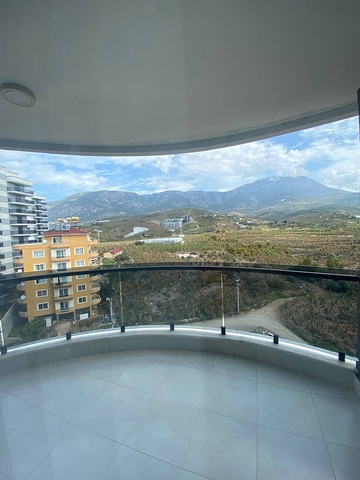 شقة فسيحة 1 + 1 في منطقة محمودلار