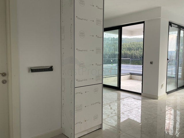 إقامة فريدة من المالك مع إطلالة على البحر محاطة بالغابة