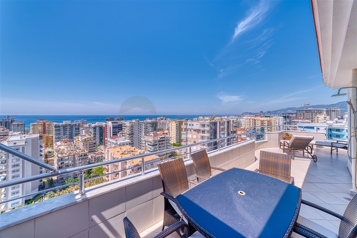 بنتهاوس كبير 3 + 1 مع مناظر خلابة