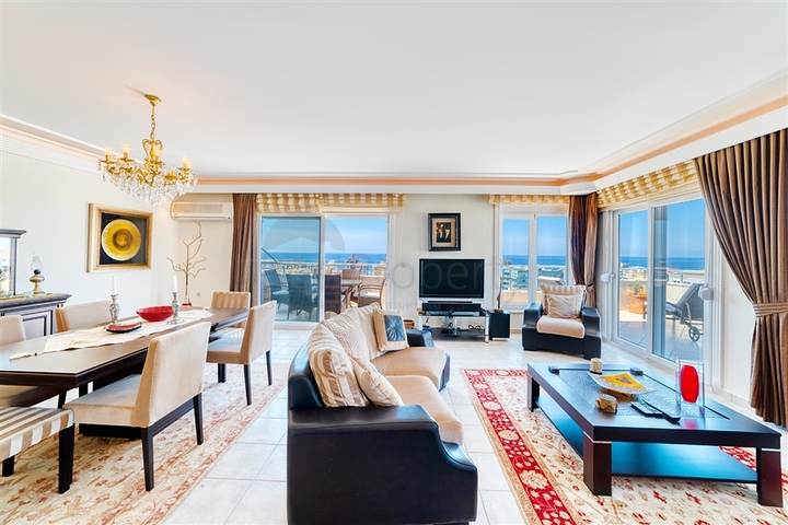 بنتهاوس كبير 3 + 1 مع مناظر خلابة