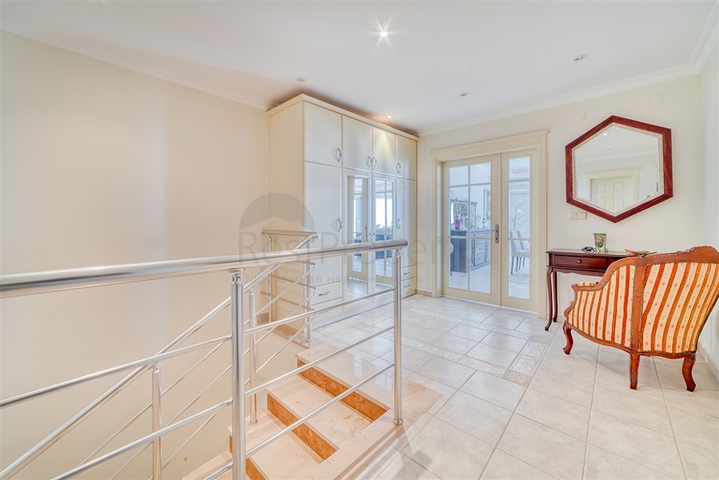 بنتهاوس كبير 3 + 1 مع مناظر خلابة