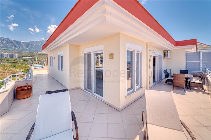 بنتهاوس كبير 3 + 1 مع مناظر خلابة