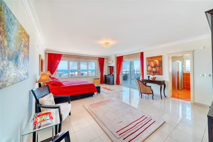 بنتهاوس كبير 3 + 1 مع مناظر خلابة