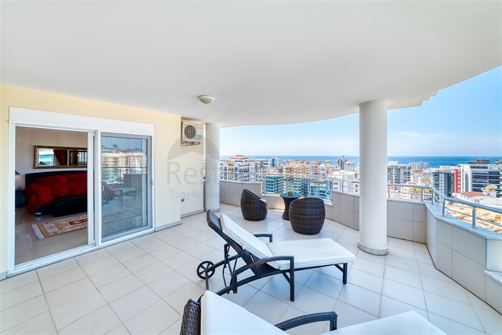 بنتهاوس كبير 3 + 1 مع مناظر خلابة