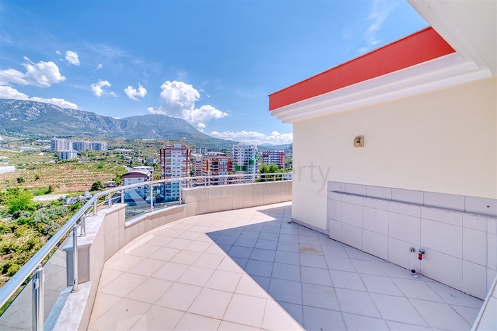 بنتهاوس كبير 3 + 1 مع مناظر خلابة