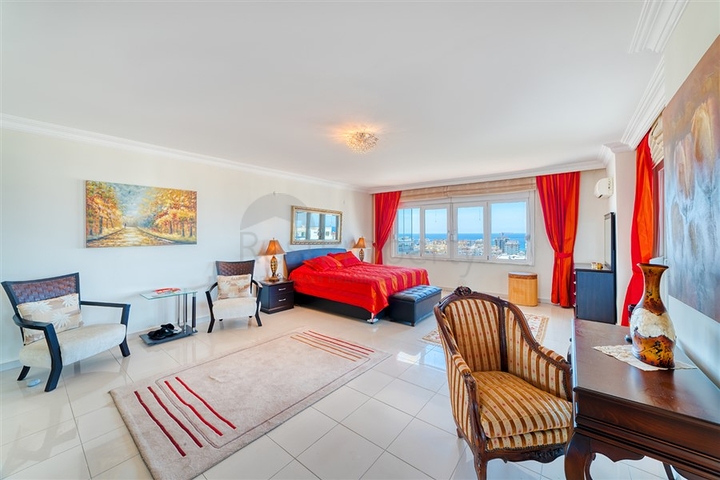 بنتهاوس كبير 3 + 1 مع مناظر خلابة