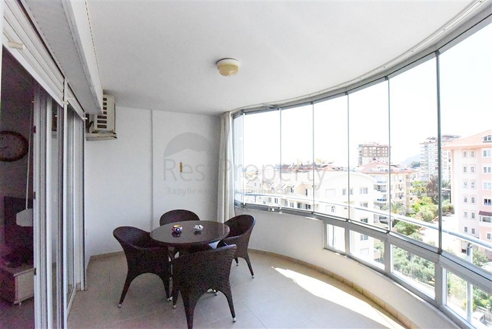 شقة واسعة تطل على البحر والجبل في منطقة جيكجيلي