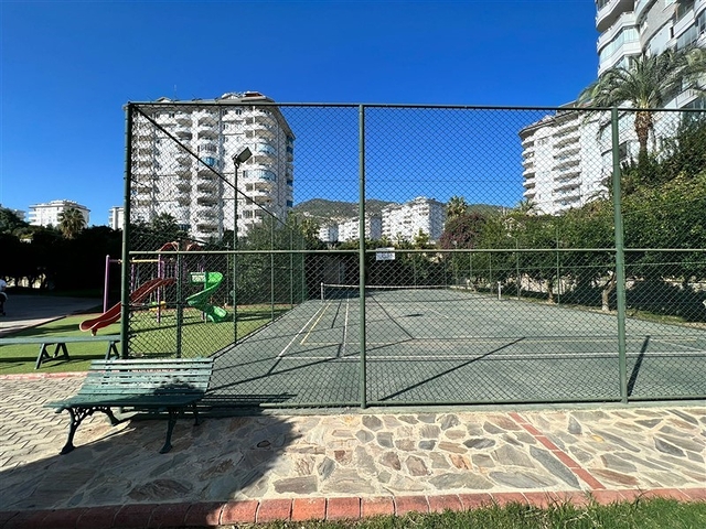 شقة واسعة تطل على البحر والجبل في منطقة جيكجيلي