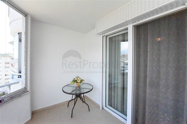 شقة واسعة تطل على البحر والجبل في منطقة جيكجيلي