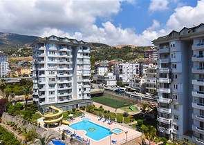 شقة واسعة تطل على البحر والجبل في منطقة جيكجيلي