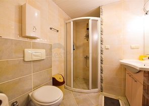 شقة واسعة تطل على البحر والجبل في منطقة جيكجيلي