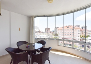 شقة واسعة تطل على البحر والجبل في منطقة جيكجيلي