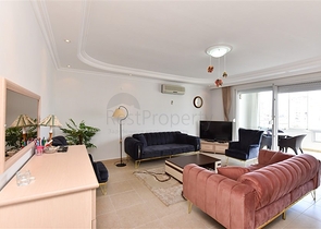 شقة واسعة تطل على البحر والجبل في منطقة جيكجيلي