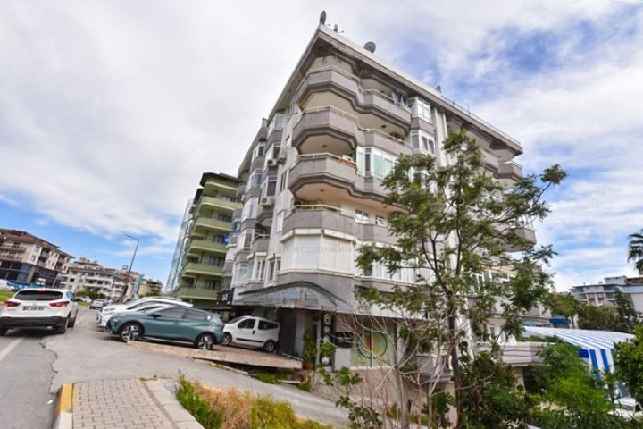 2 + 1 شقة للإيجار في وسط ألانيا