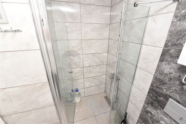 شقة مفروشة 1 + 1 مطلة على البحر والجبل في منطقة محمودلار