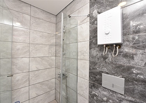 شقة مفروشة 1 + 1 مطلة على البحر والجبل في منطقة محمودلار