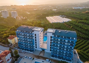 شقة مفروشة 1 + 1 مطلة على البحر والجبل في منطقة محمودلار