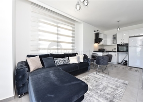 شقة مفروشة 1 + 1 مطلة على البحر والجبل في منطقة محمودلار