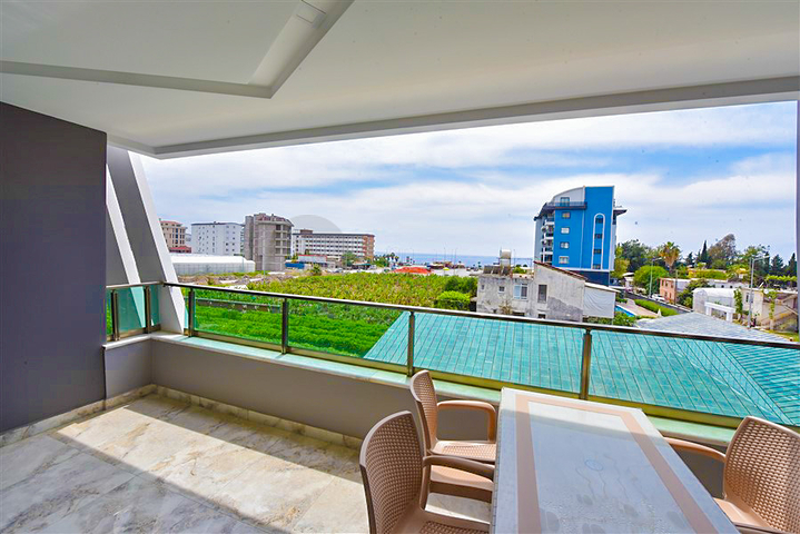 شقة مفروشة 1 + 1 في مجمع جديد في منطقة كارجيجاك