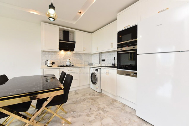 شقة مفروشة 1 + 1 في مجمع جديد في منطقة كارجيجاك