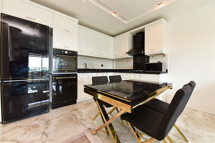 شقة فاخرة 1 + 1 في منطقة كارجيجاك