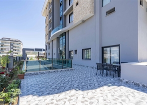 شقة فاخرة 1 + 1 في منطقة كارجيجاك