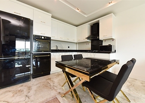 شقة فاخرة 1 + 1 في منطقة كارجيجاك