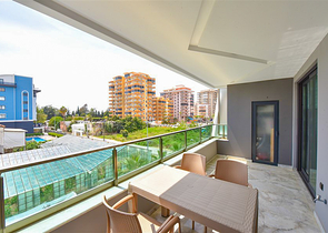 شقة فاخرة 1 + 1 في منطقة كارجيجاك