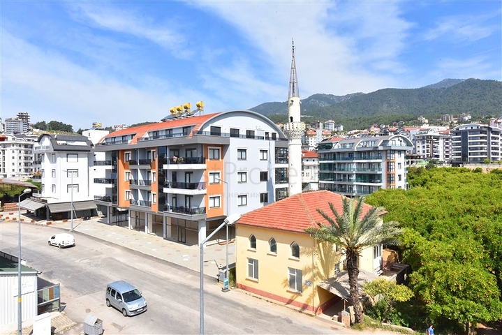 بنتهاوس 4 + 1 مع مطبخ منفصل في منطقة أوبا