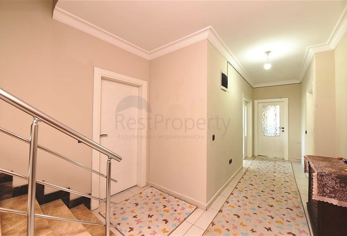 بنتهاوس 4 + 1 مع مطبخ منفصل في منطقة أوبا