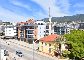 بنتهاوس 4 + 1 مع مطبخ منفصل في منطقة أوبا