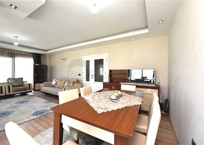 بنتهاوس 4 + 1 مع مطبخ منفصل في منطقة أوبا