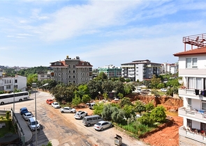 بنتهاوس 4 + 1 مع مطبخ منفصل في منطقة أوبا