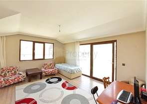 بنتهاوس 4 + 1 مع مطبخ منفصل في منطقة أوبا