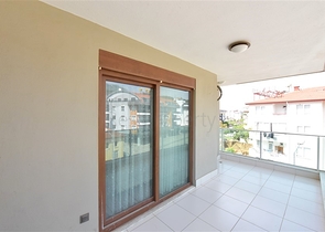 بنتهاوس 4 + 1 مع مطبخ منفصل في منطقة أوبا