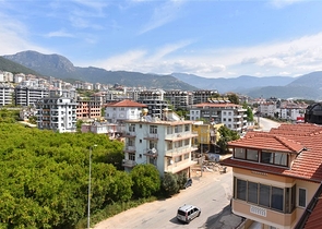 بنتهاوس 4 + 1 مع مطبخ منفصل في منطقة أوبا