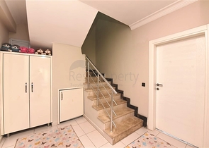 بنتهاوس 4 + 1 مع مطبخ منفصل في منطقة أوبا