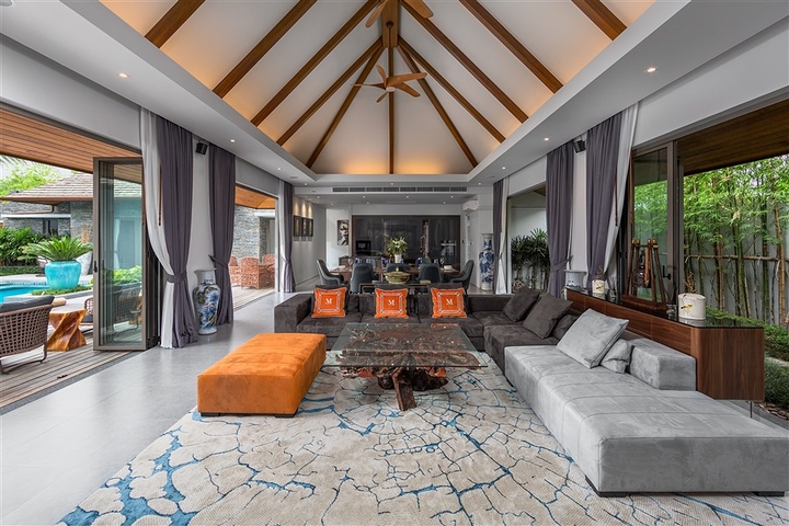 مشروع فيلا فاخرة جديدة في فوكيت