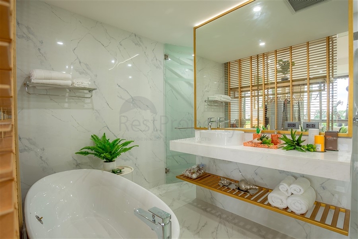 عرض مجمع على كارون عرض مجمع على كارون