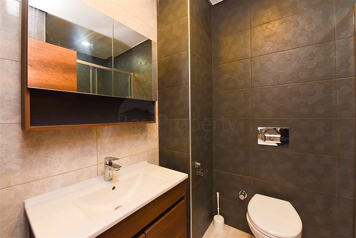 شقة مريحة 1 + 1 في مجمع سكني شهير في منطقة محمودلار