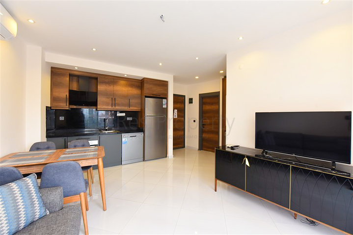 شقة مريحة 1 + 1 في مجمع سكني شهير في منطقة محمودلار