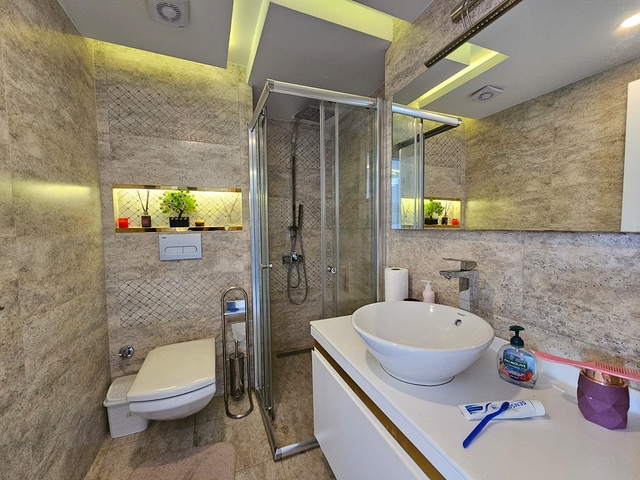 شقة 1 + 1 بالقرب من شاطئ كليوباترا