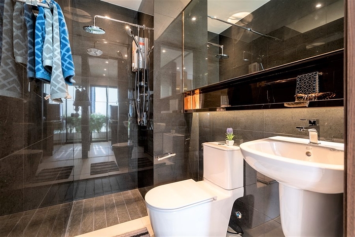 شقة حديثة بالقرب من شاطئ نايانغ