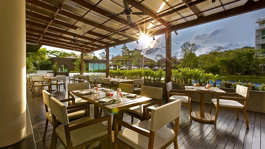 فيلا دوبلكس من ثلاث غرف نوم في مجمع جديد