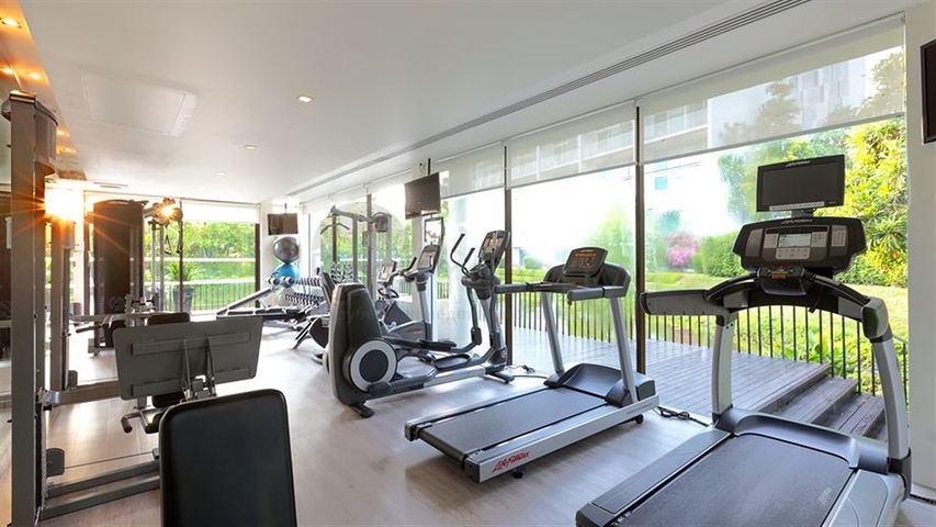 فيلا دوبلكس من ثلاث غرف نوم في مجمع جديد